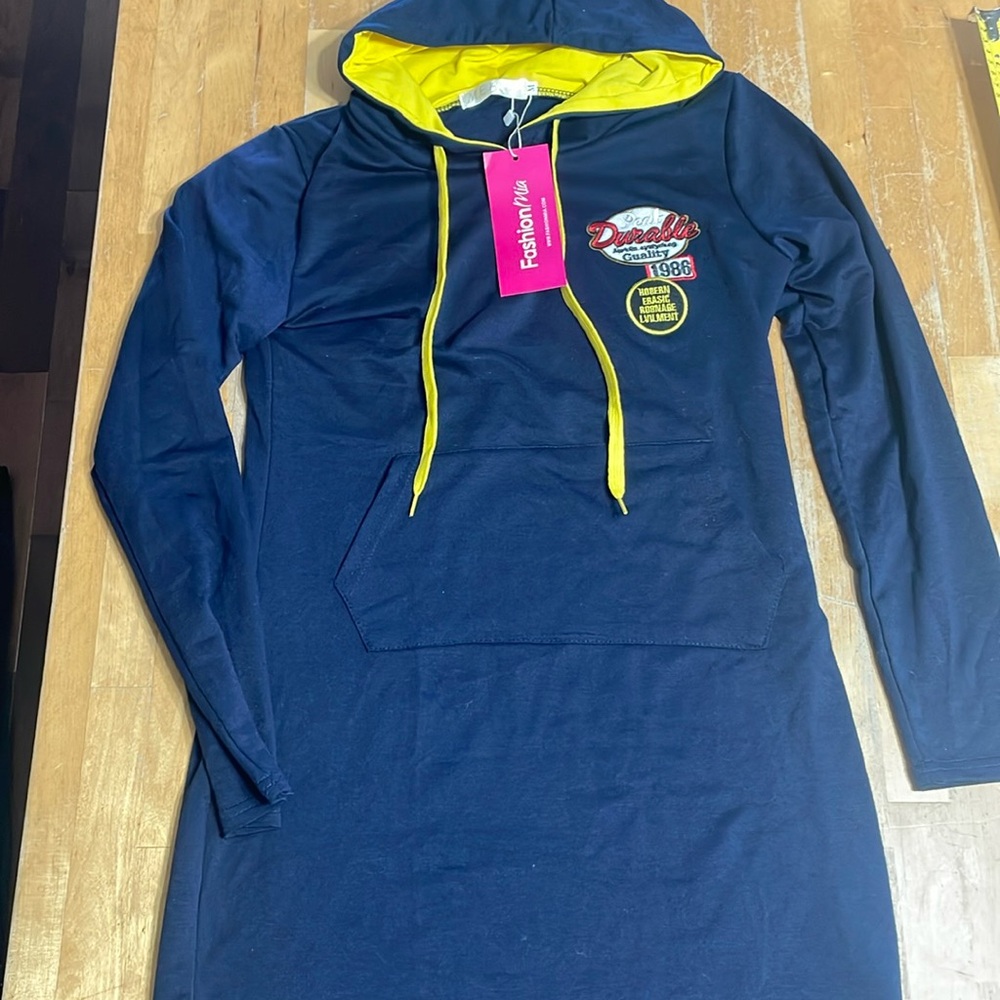 NWT Fashion Mia hoodie dress